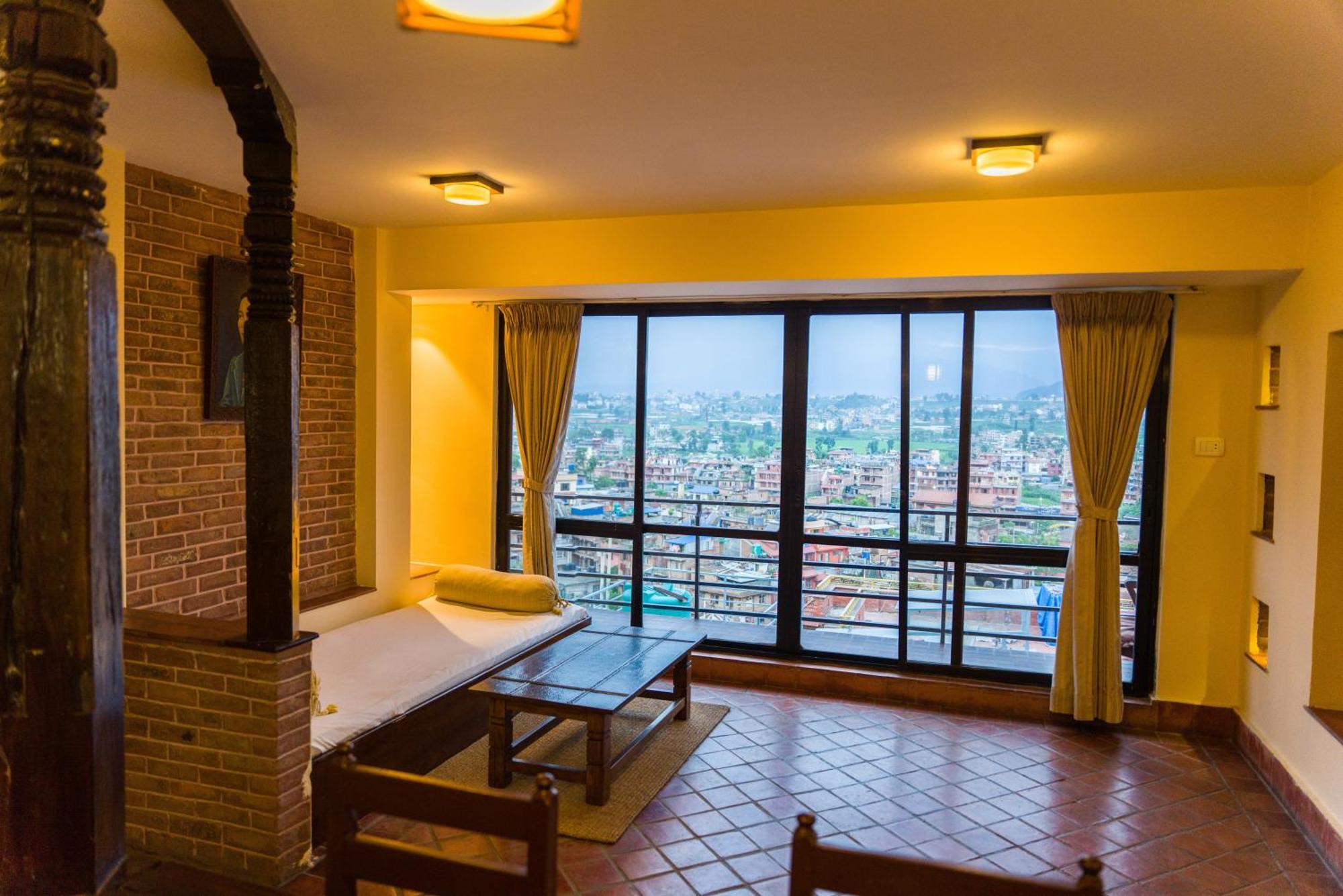 Thagu Chhen, A Boutique Hotel Бхактапур Экстерьер фото